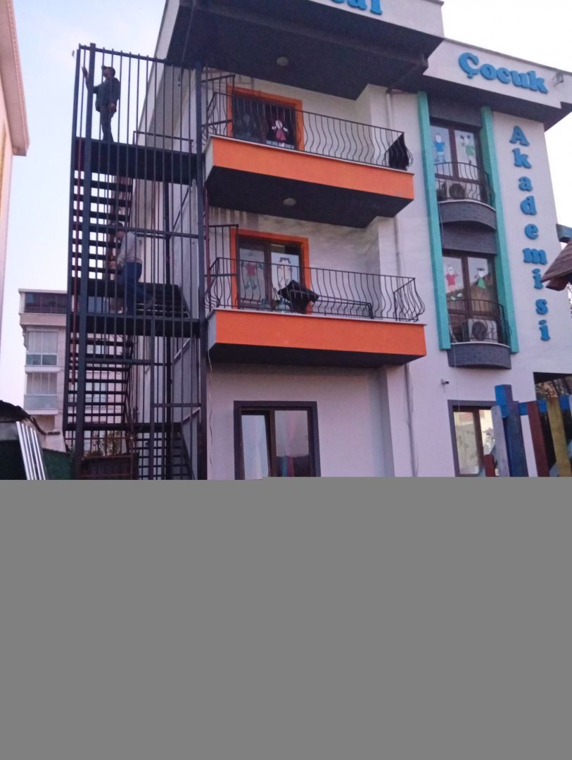 Dudullu'daki İdeal Akademi